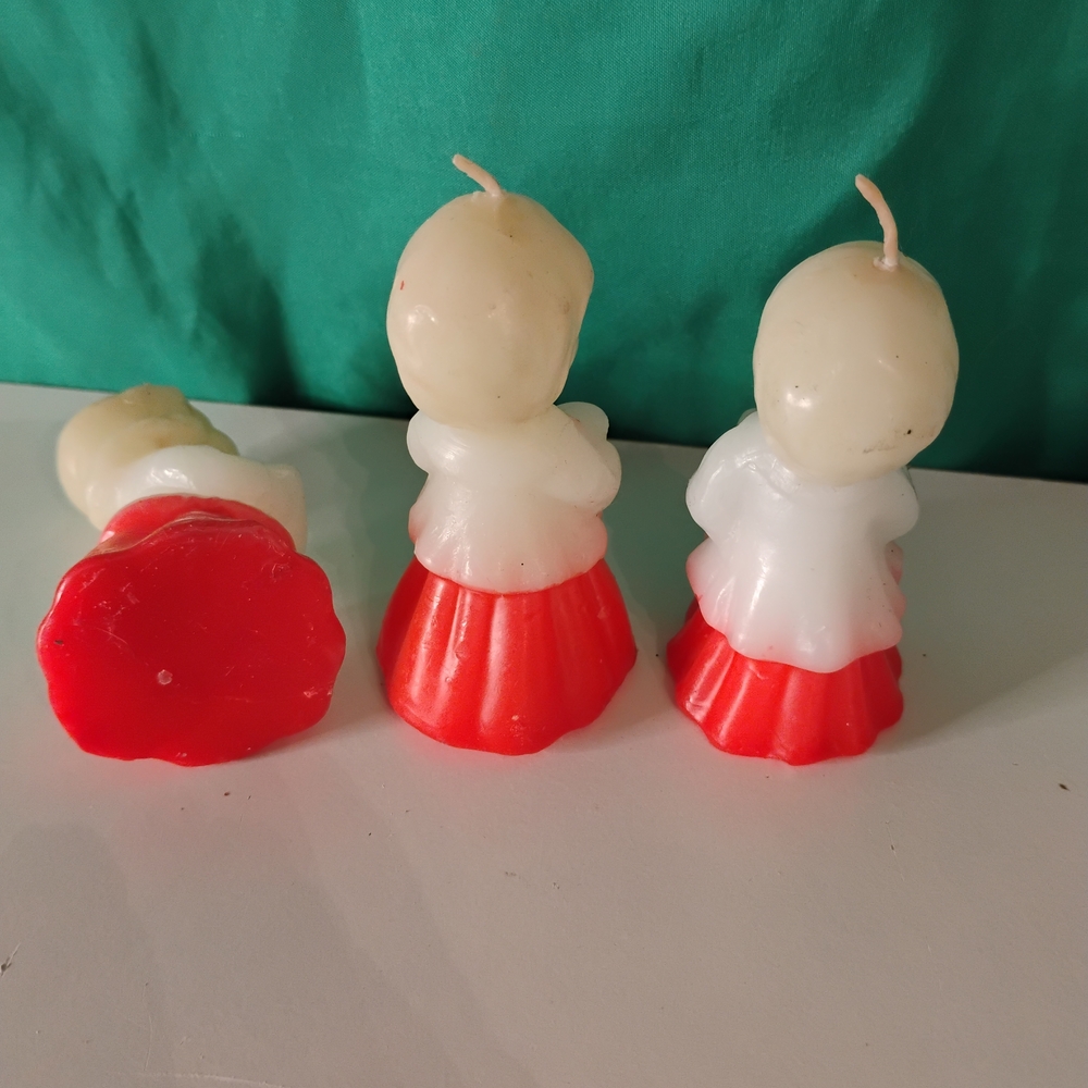 The Vermont Country Store Christmas Carolers Candle Set - Picture 5 of 6
